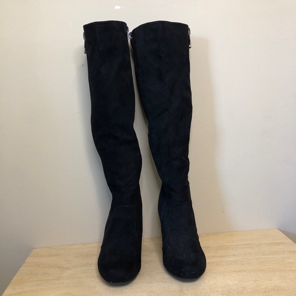 Black long boots - Picture 4 of 6